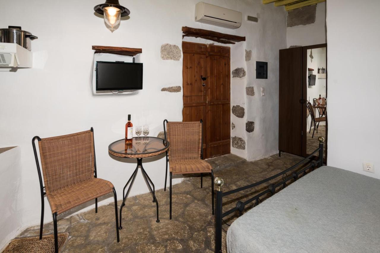 Appartement Αlexandra Studio à Plaka  Extérieur photo