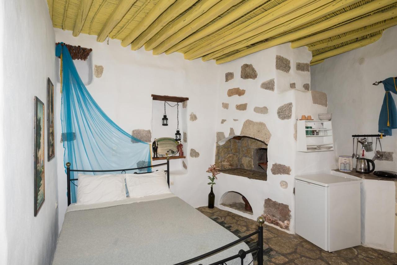 Appartement Αlexandra Studio à Plaka  Extérieur photo